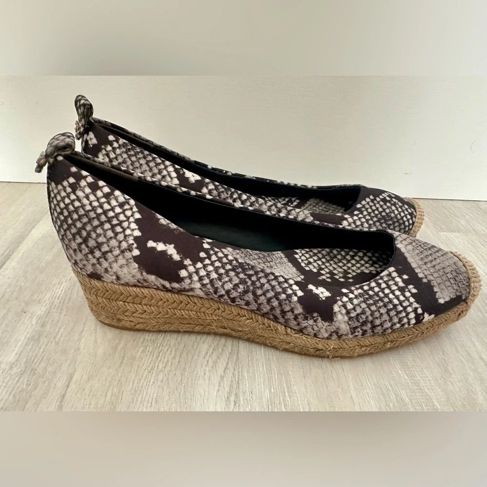 Tory Burch Espadrille Wedge Women 8.5 Grey‎ Snakeskin Good Jute Heel Logo